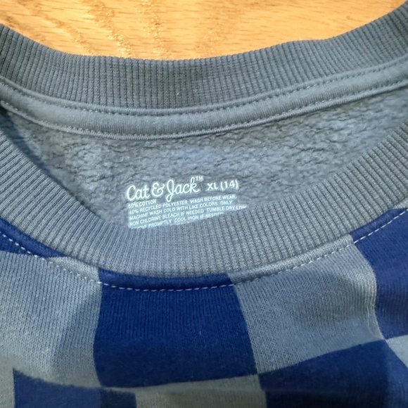 Cat & Jack Boys XL Lot (2 NWT Long Sleeve T's & 2 Sweatshirts) - Picture 8 of 8